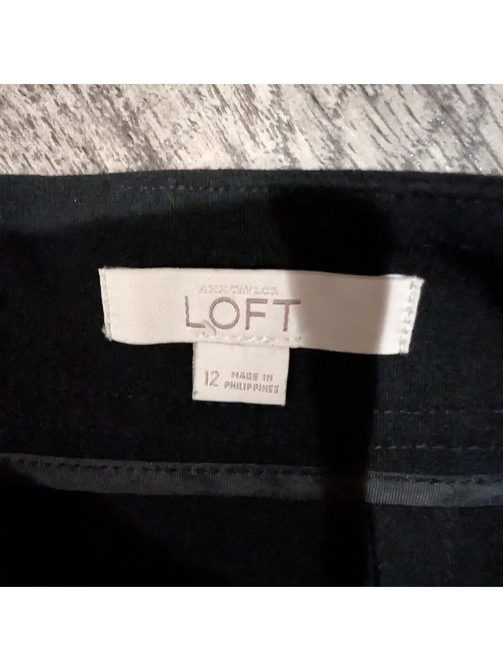 Ann Taylor LOFT Black Pencil Skirt Size 12 Stretch Career Work - Picture 2 of 7